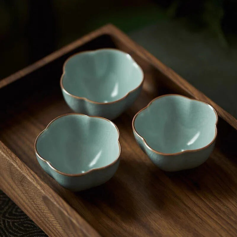 Handmade Sky Blue Ceramic Tea Cup – Ice-Crack Glaze | MDTEA