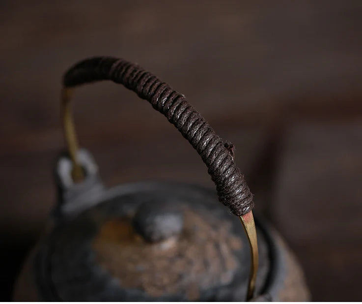 Handmade Golden Black Ceramic Teapot – 230ml | MDTEA