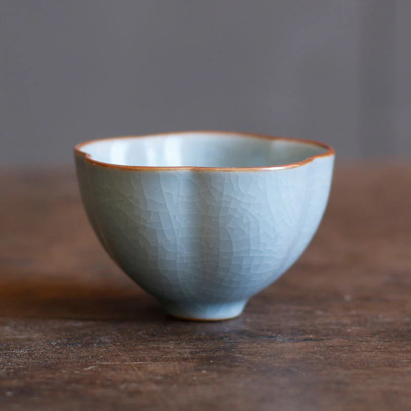 Handmade Sky Blue Ceramic Tea Cup – Ice-Crack Glaze | MDTEA